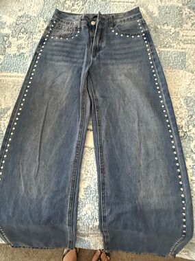 Wide Leg Stud-Trim Blue Denim Jeans - Women